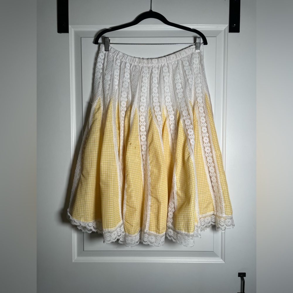 Yellow Gingham and White Lace Midi Skirt - Picture 3 of 6